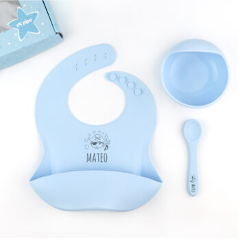 Vajilla con babero, bol y cuchara de silicona Personalizada Celeste, dibujo a elegir