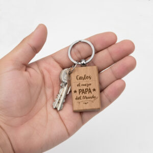 Llavero de madera personalizado para regalar el día del padre